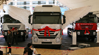Yes, This Semi Has Victoria's Secret Angel Wings